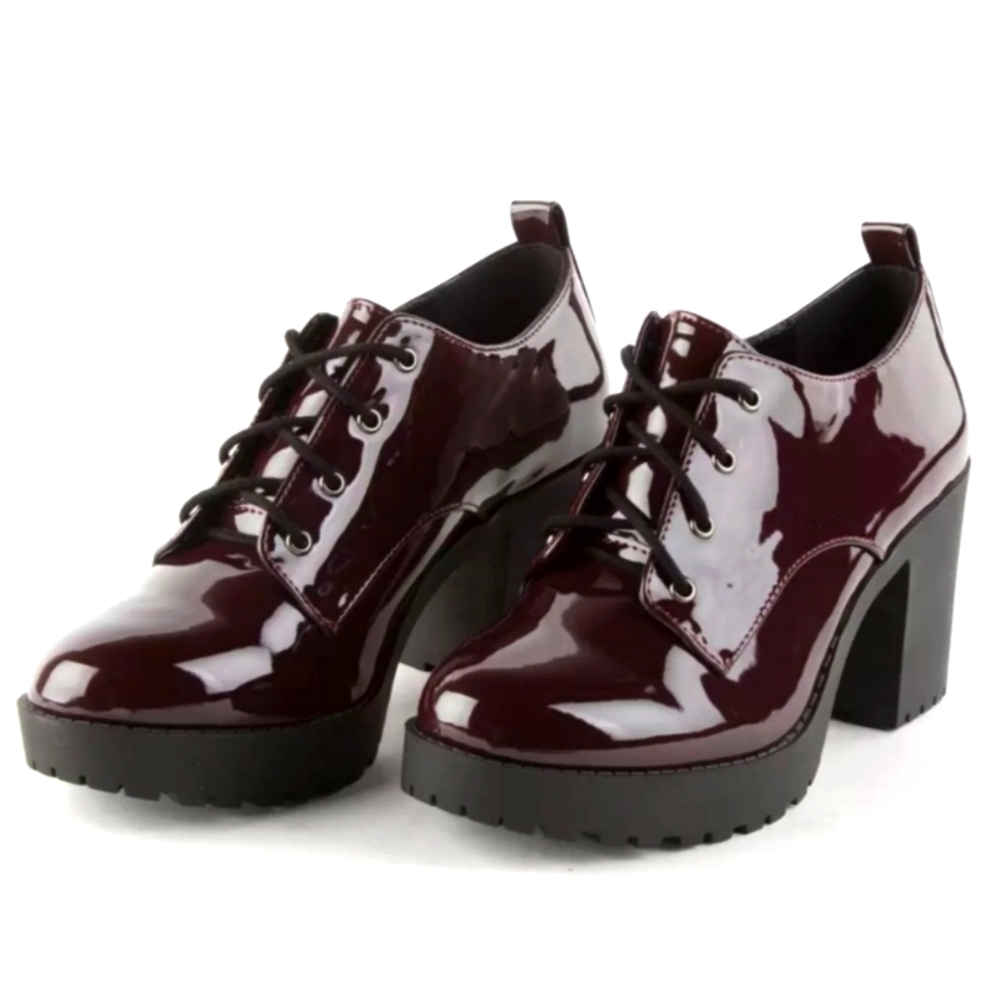 SODA Brief Lace Up Block Heel Womens Shoes - Burgundy